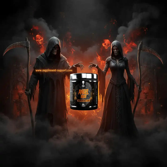 Pre Workout Dose Angel Dust vor düsterem Hintergrund mit Sensenmännern und Flammen