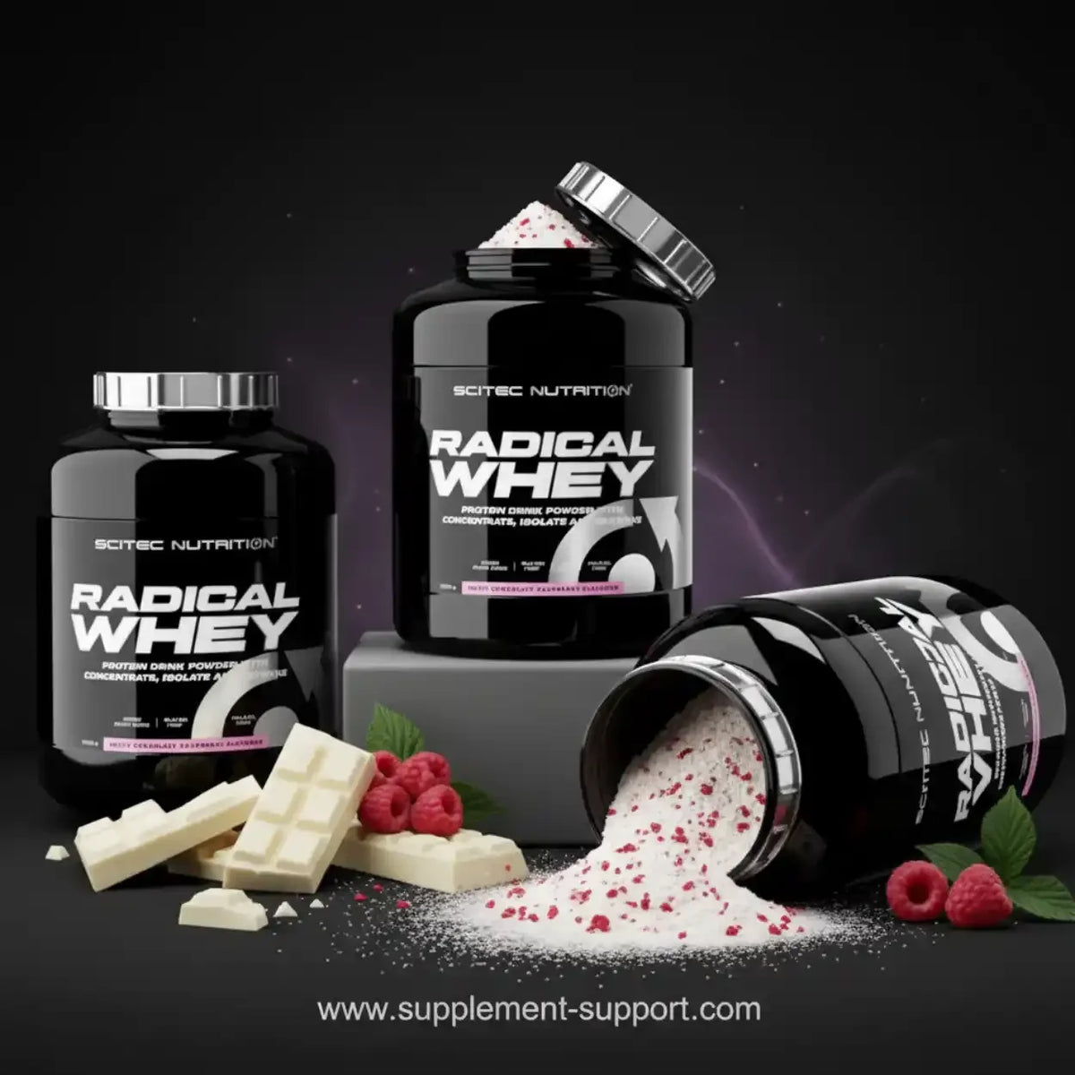 SCITEC Nutrition Radical Whey Proteinpulver mit weißer Schokolade und Himbeeren