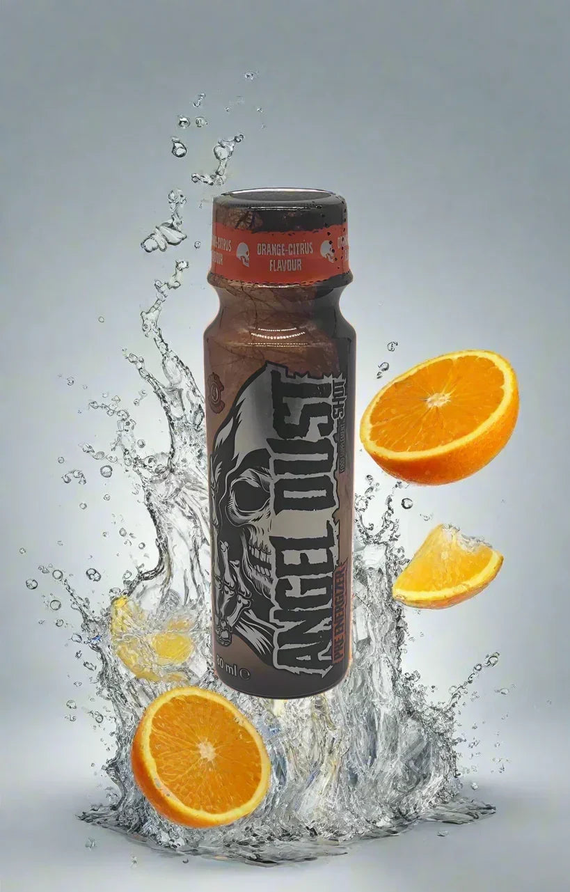 Angel Dust Pre-Workout Supplement Flasche mit Orangenscheiben und Wasserspritzern
