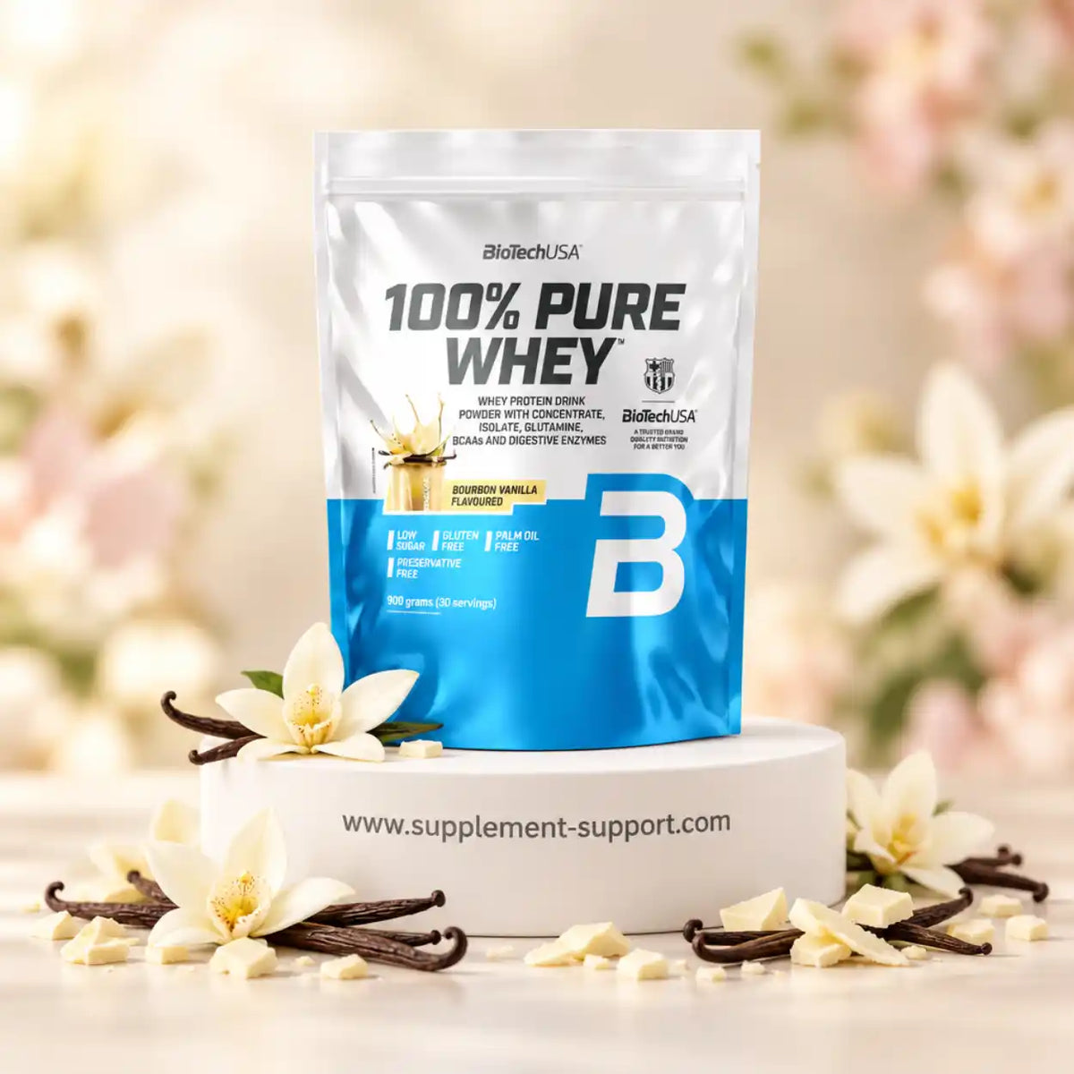 BioTech USA 100% Pure Whey Proteinpulver in Bourbon Vanille, 900g Packung mit Vanilleschoten.