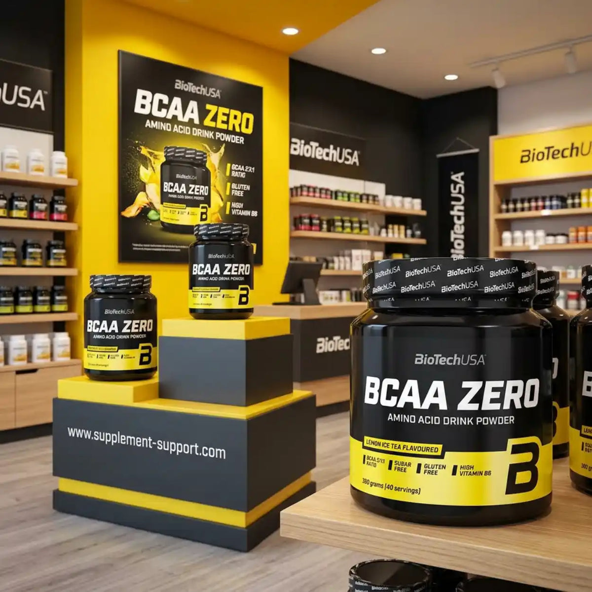 BioTech USA BCAA ZERO Aminosäure Pulver in einem modernen Supplement-Store