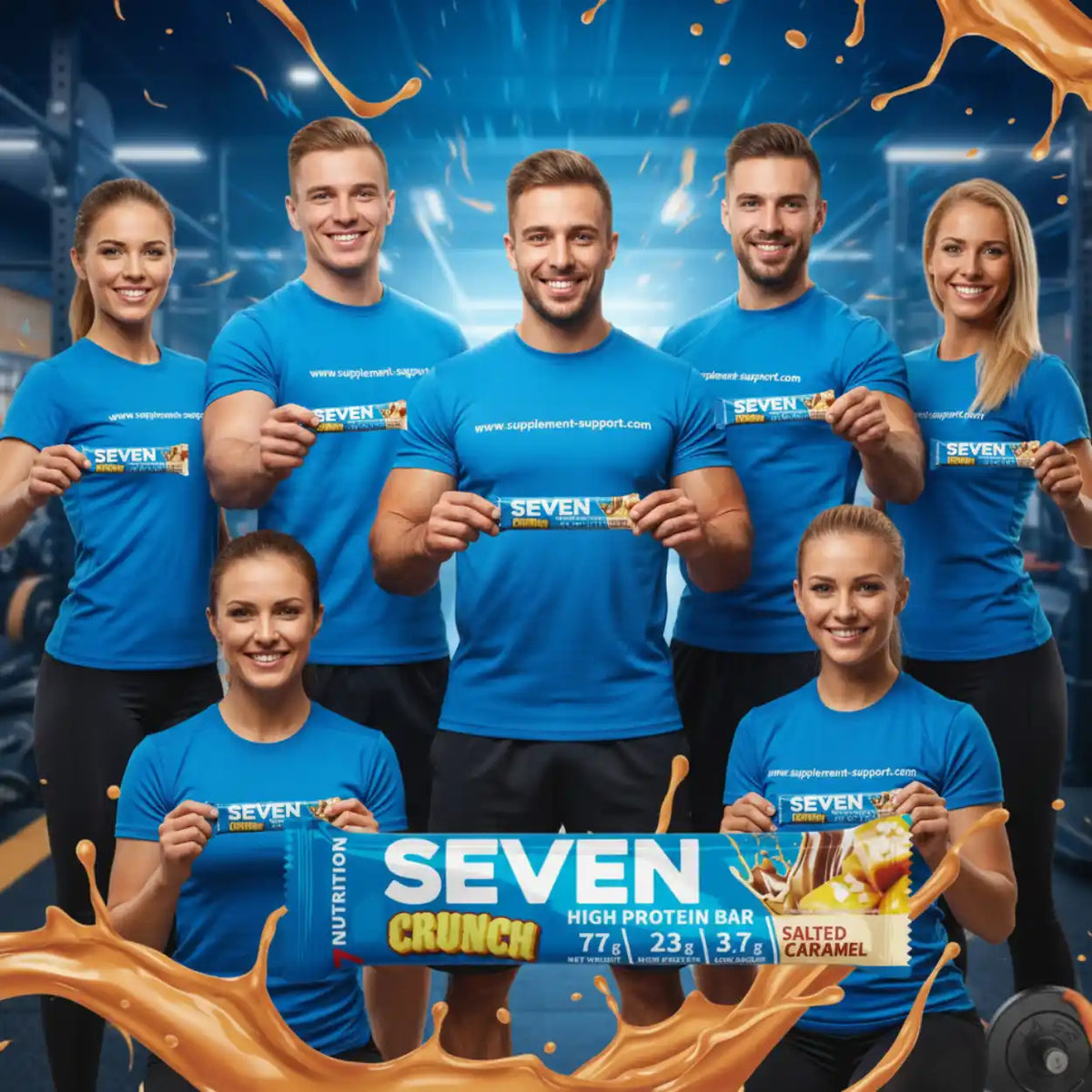 Gruppe von Sportlern hält Seven Crunch High Protein Bars in einem Fitnessstudio.