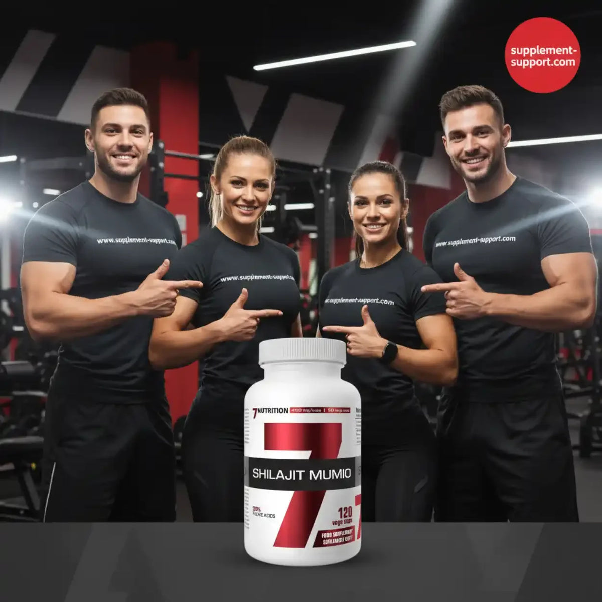 Drei Fitness-Trainer im Fitnessstudio präsentieren eine Dose 7Nutrition Shilajit Mumio.