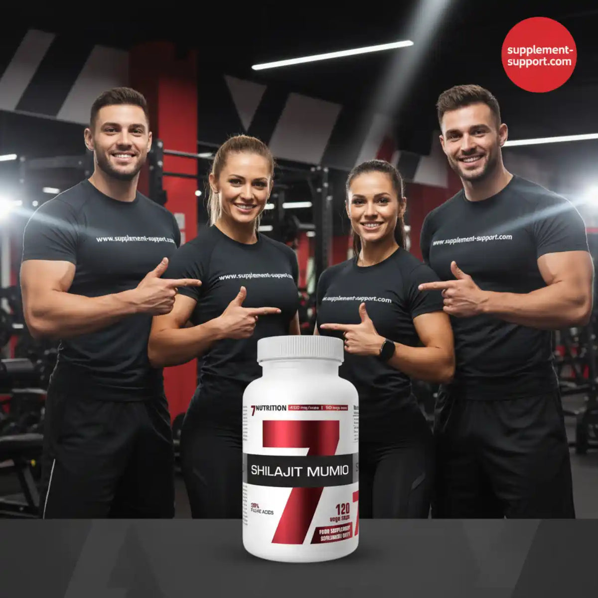 Drei Fitness-Trainer im Fitnessstudio präsentieren eine Dose 7Nutrition Shilajit Mumio.