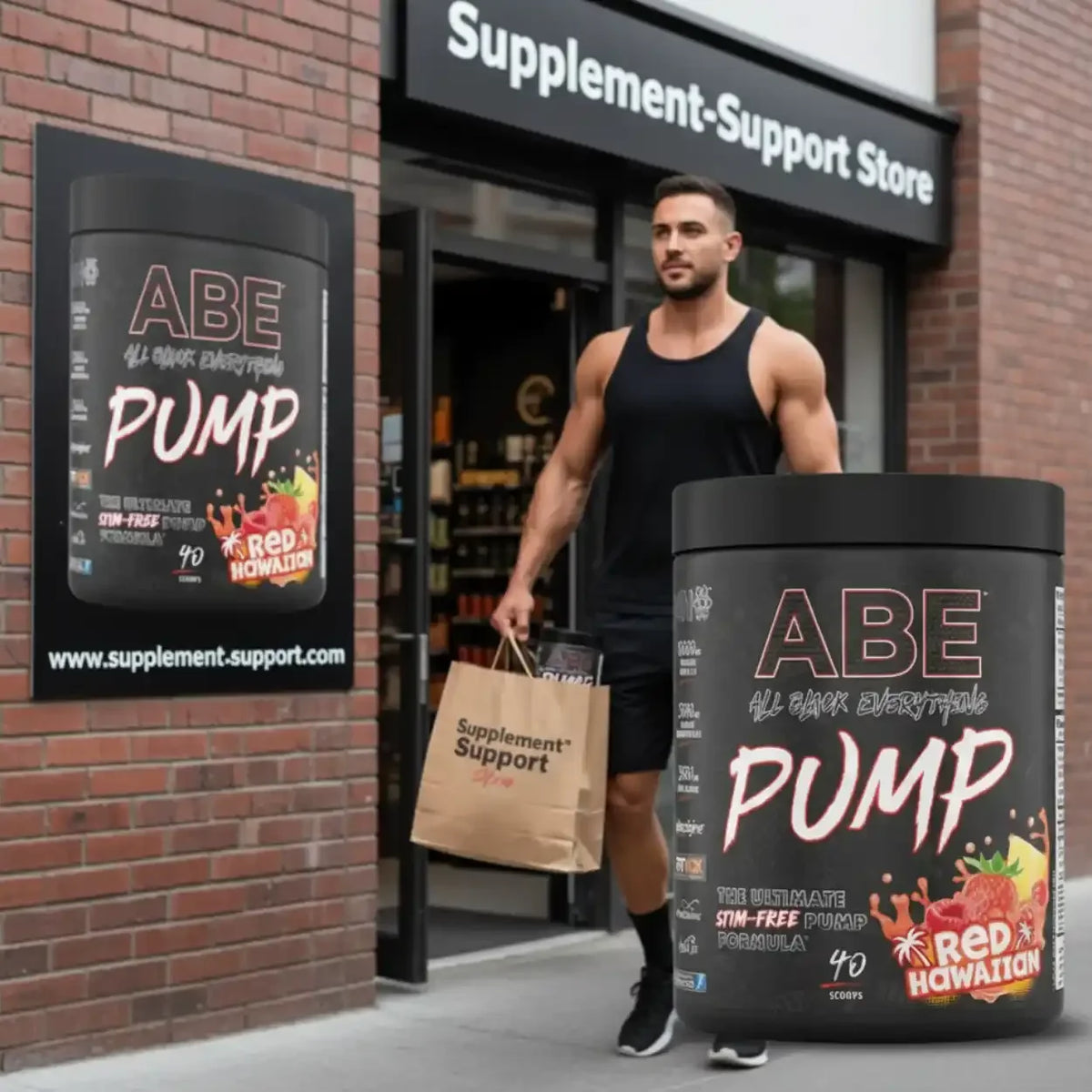 Muskulöser Mann vor einem Supplement-Support Store mit ABE Pump Booster von Applied Nutrition.
