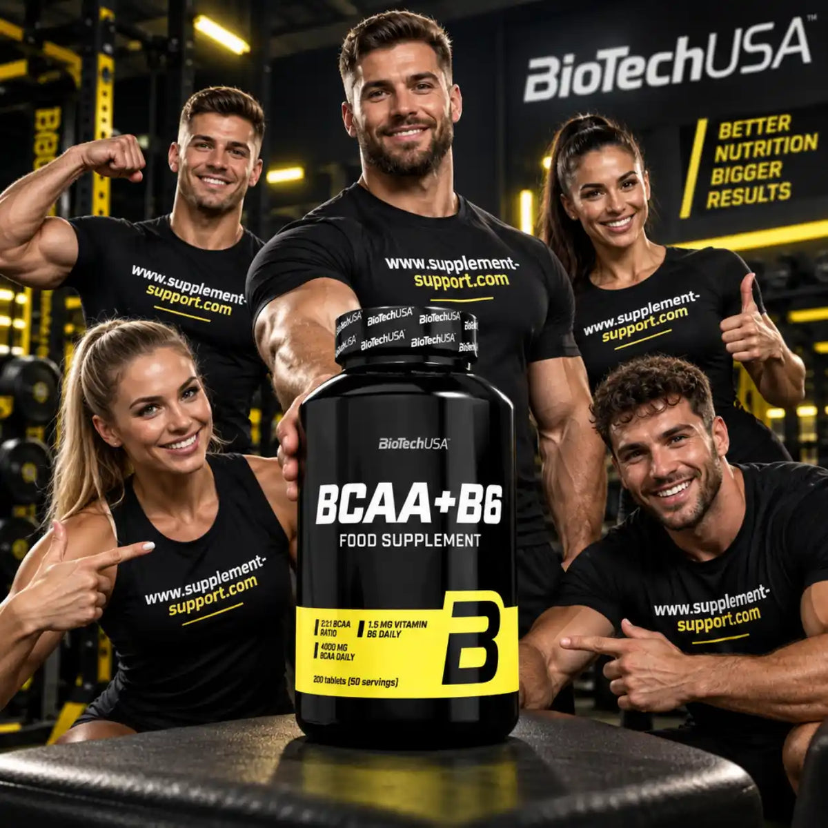 BioTech USA BCAA+B6 Nahrungsergänzungsmittel Tabletten vor muskulösen Fitness-Models im Gym.