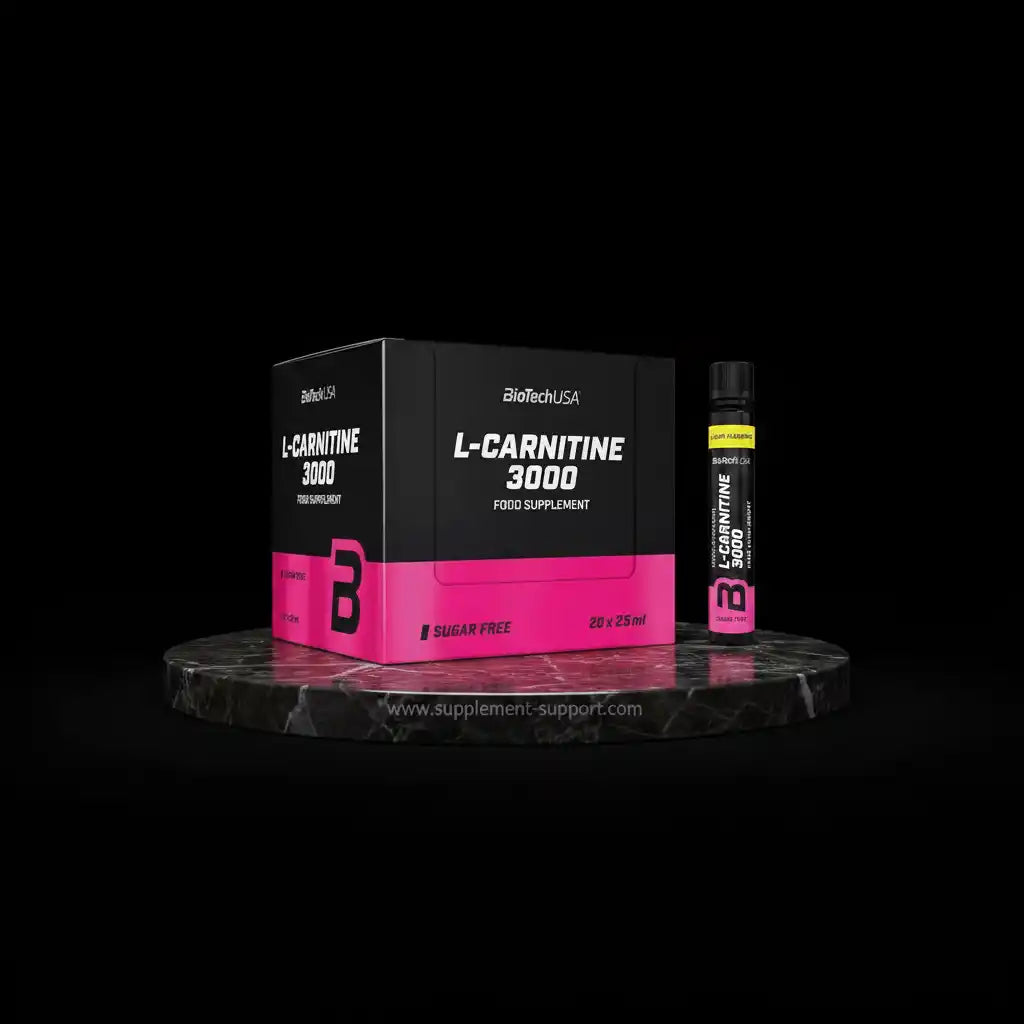 BioTechUSA L-Carnitine 3000 Nahrungsergänzungsmittel in Packung und Ampulle auf Marmorsockel