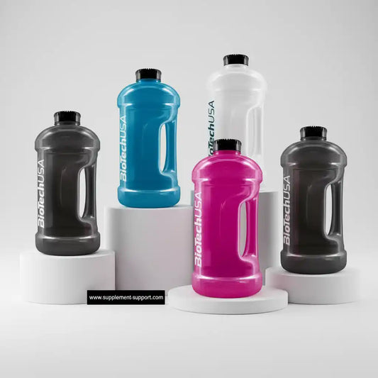 BioTechUSA Shakerflaschen in Blau, Pink, Schwarz und Weiß – ideal für Sportler und Fitness-Enthusiasten