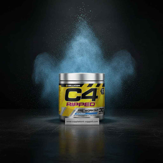 Cellucor C4 Ripped Pre-Workout Dose vor blauem Pulverhintergrund