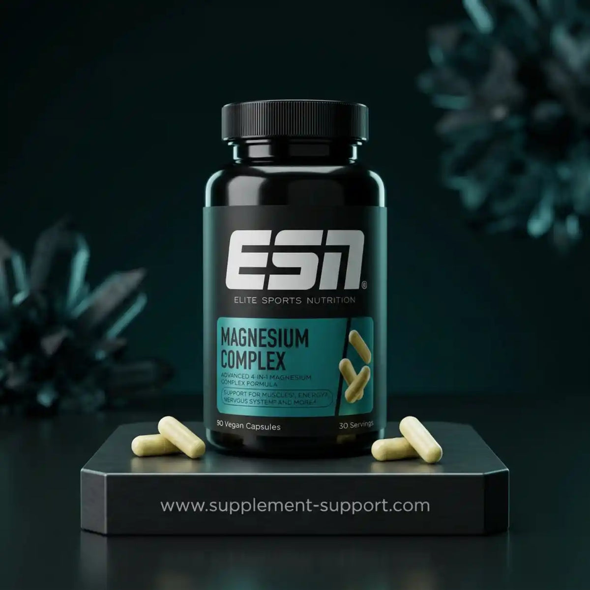 ESN Magnesium Complex Nahrungsergänzung mit 90 veganen Kapseln auf dunklem Hintergrund