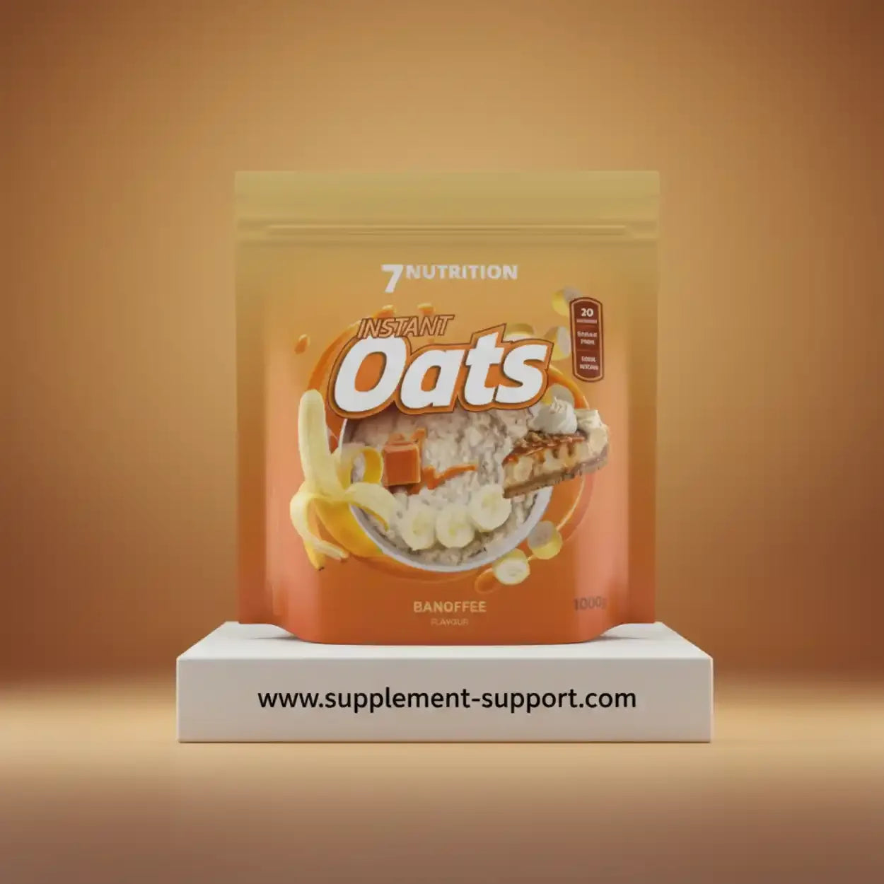 7Nutrition Instant Oats Banoffee, Haferflocken für Sportler, auf weißem Podest, supplement-support.com