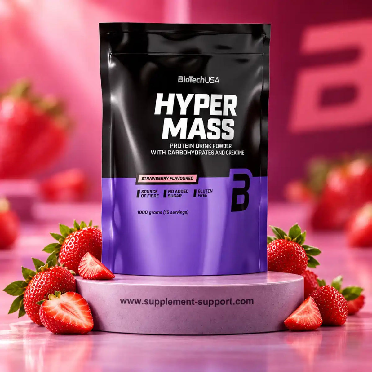 BioTech USA Hyper Mass Protein Drink Powder Erdbeergeschmack, 1000g Packung mit Erdbeeren.