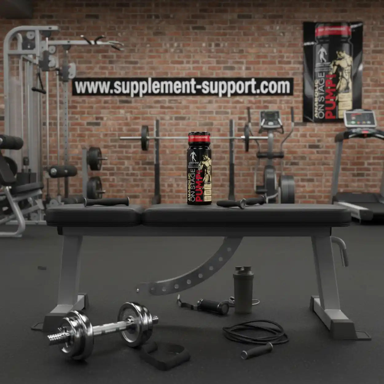 Fitnessstudio mit Trainingsbank, Hantel, Shaker und R-Anabolic On Stage Pump Shot Supplement