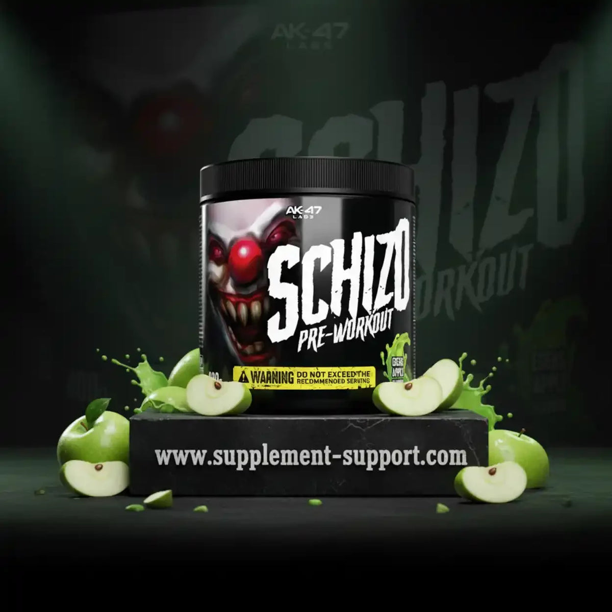 AK-47 Labs Schizo Pre-Workout Dose mit grünen Äpfeln auf dunklem Hintergrund