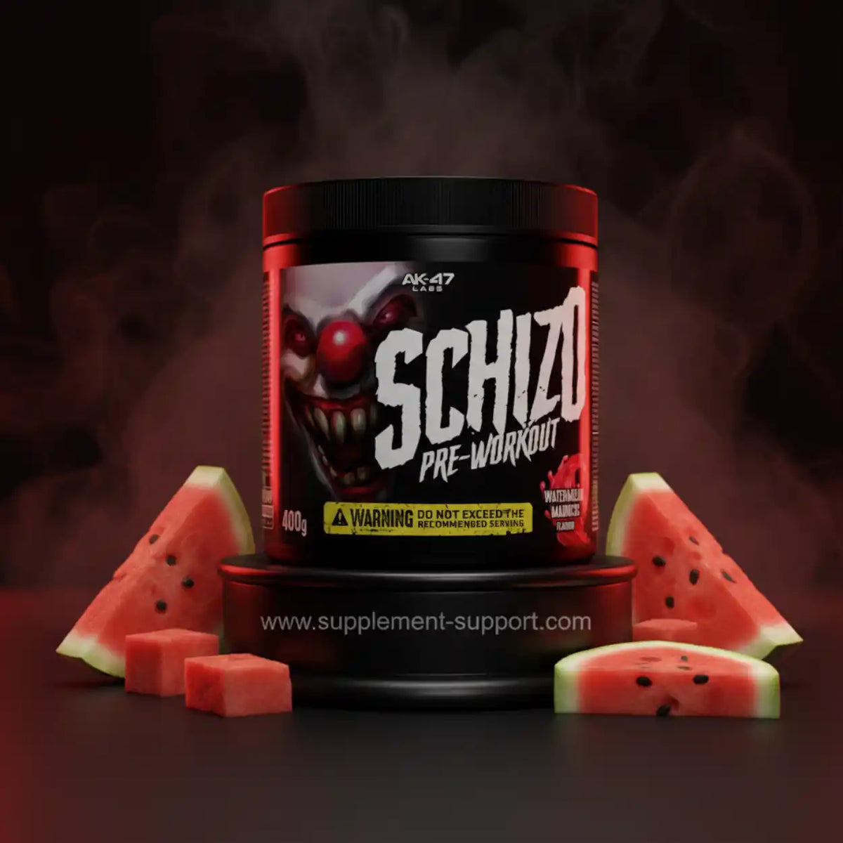 Schizo Pre-Workout Supplement Dose mit Wassermelonen-Geschmack und frischen Wassermelonenstücken