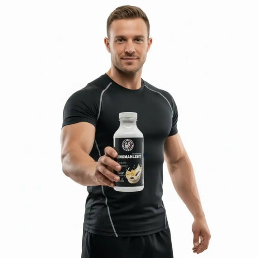 Muskulöser Mann hält Protein-Shake für Sportler und Fitness – Vanille-Geschmack