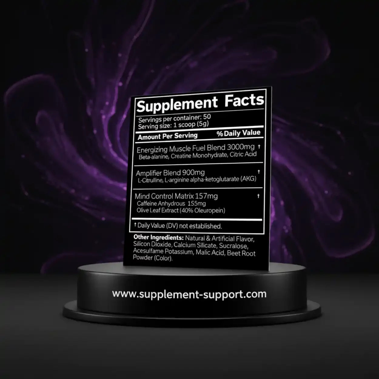 Supplement Facts Tafel von Pre-Workout Booster, Zutatenliste und Nährwertangaben, schwarzer Hintergrund