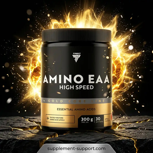TREC NUTRITION Gold Core Amino EAA 300g Nahrungsergänzungsmittel vor goldenem Energie-Hintergrund